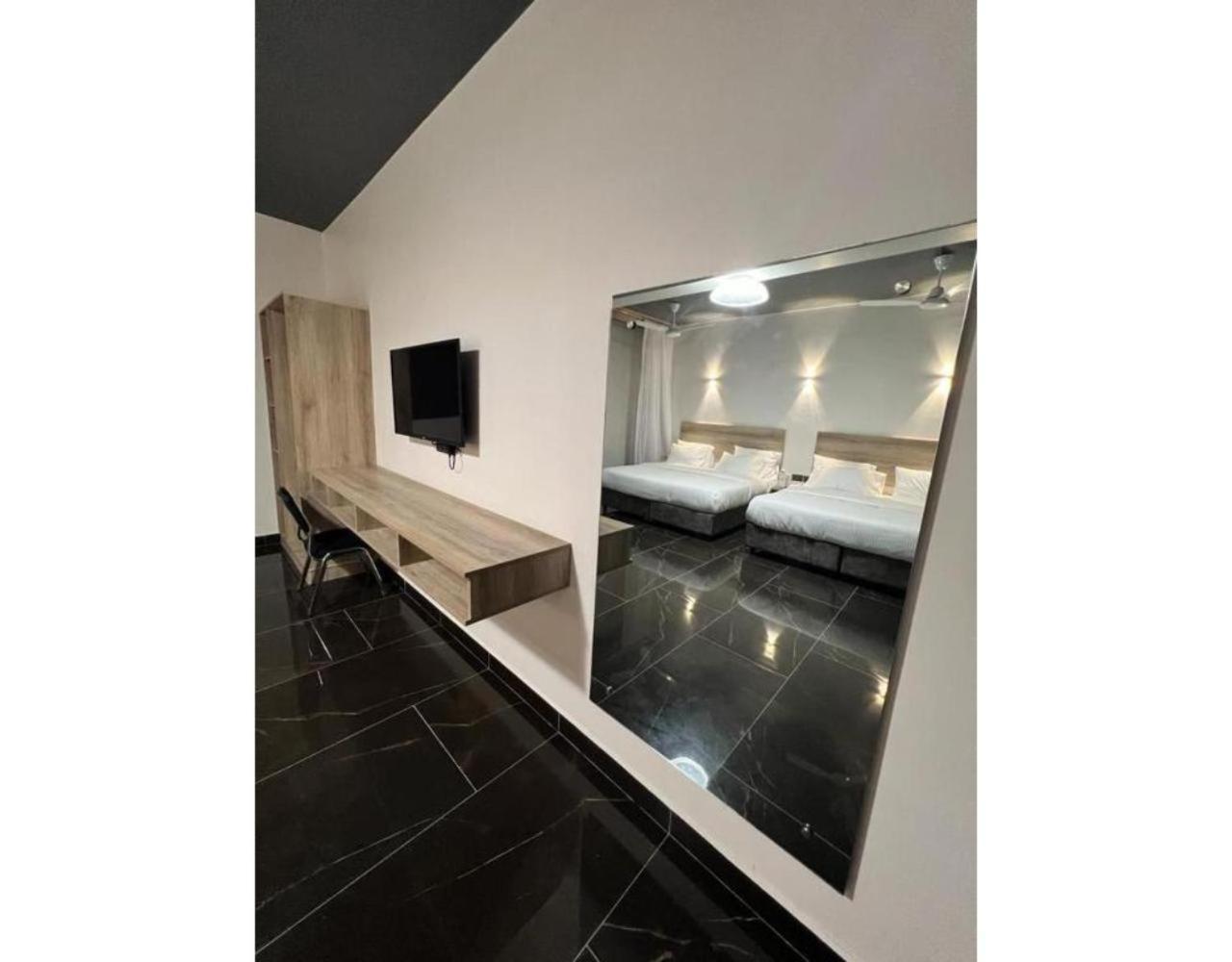 The Ivory Suites 몸바사 외부 사진